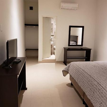 Habitaciones Boulevard Сьюдад-Вальес Экстерьер фото