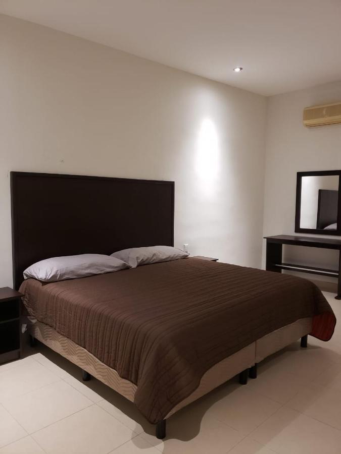 Habitaciones Boulevard Сьюдад-Вальес Экстерьер фото
